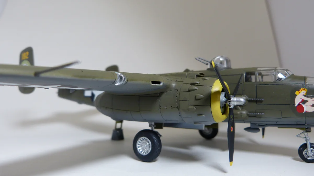 B-25J ミッチェル 23