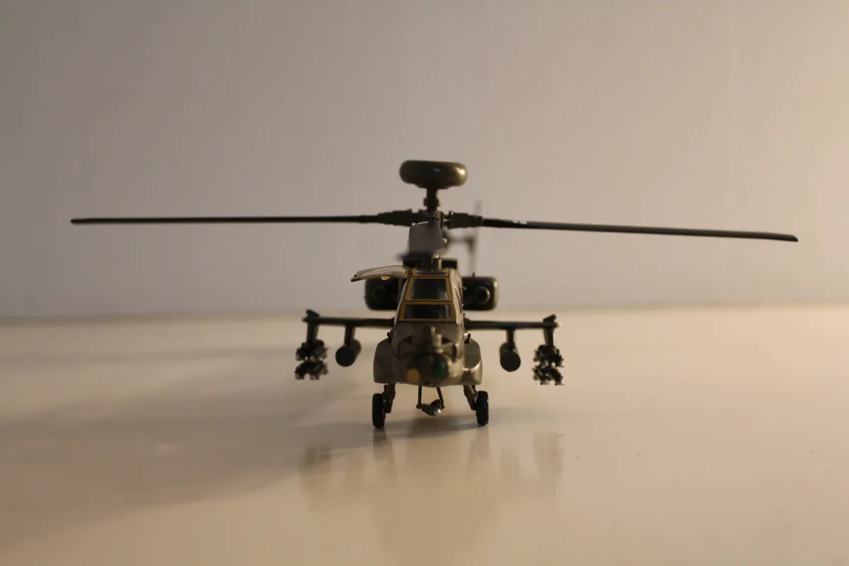AH-64 アパッチ 1