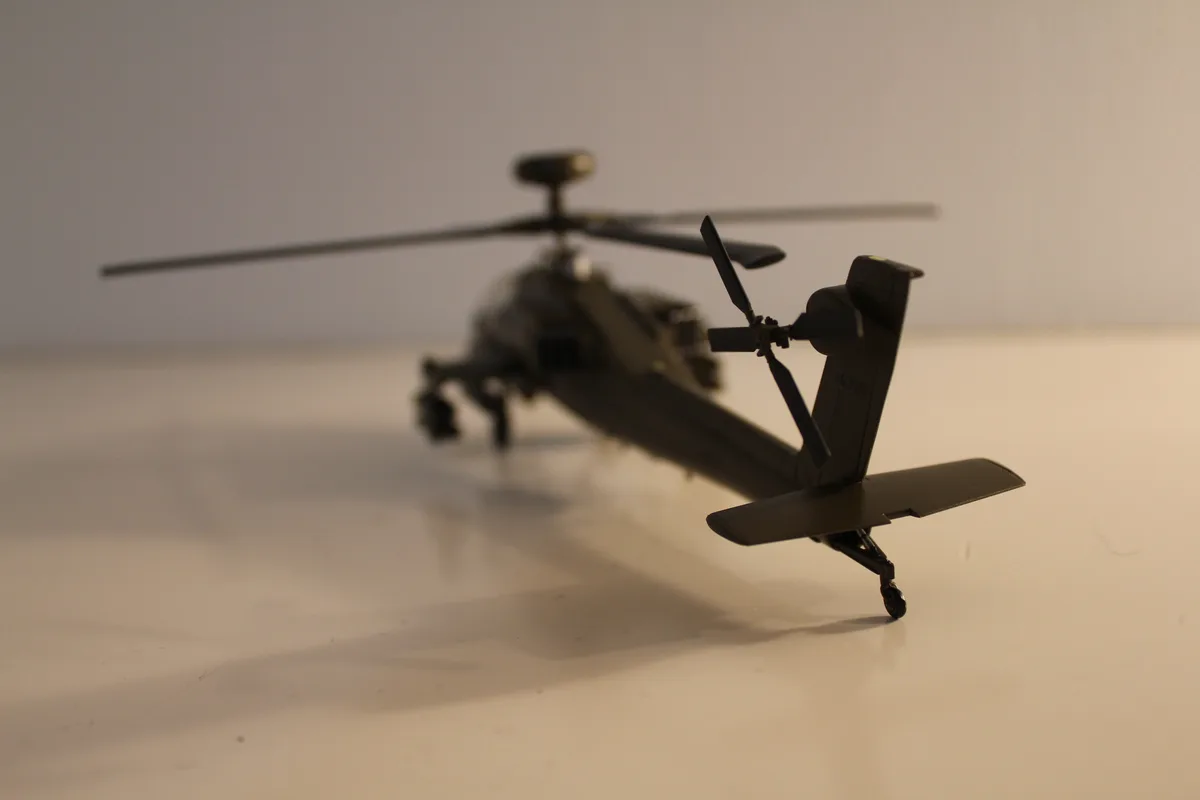 AH-64 アパッチ 13