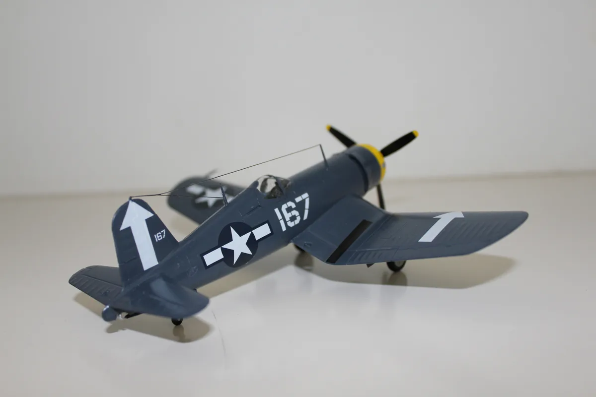 F4U コルセア 4