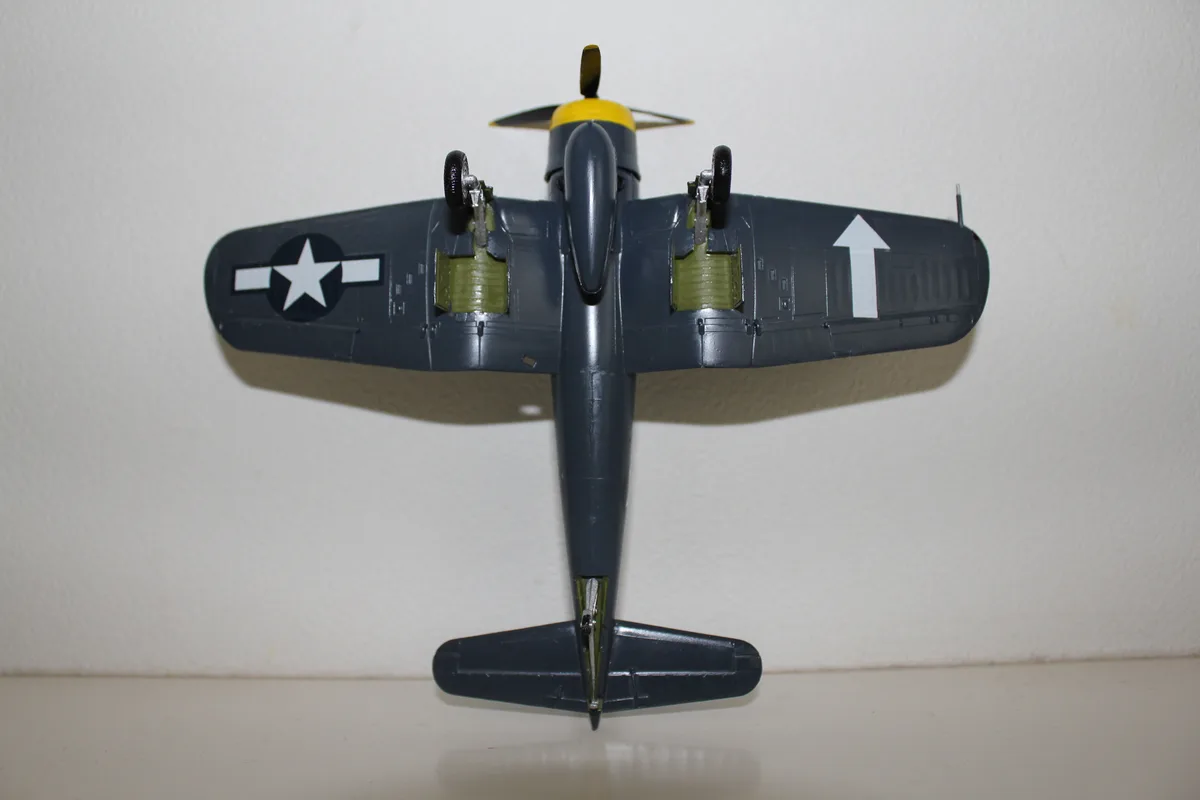 F4U コルセア 16