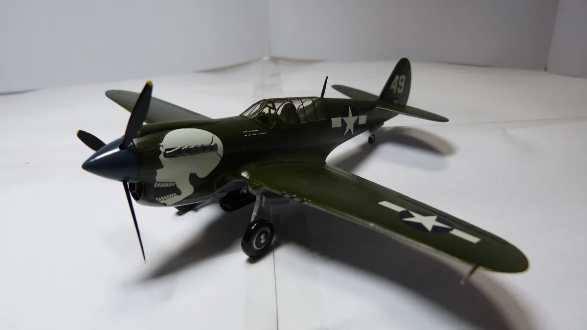 P-40 ウォーホーク 4