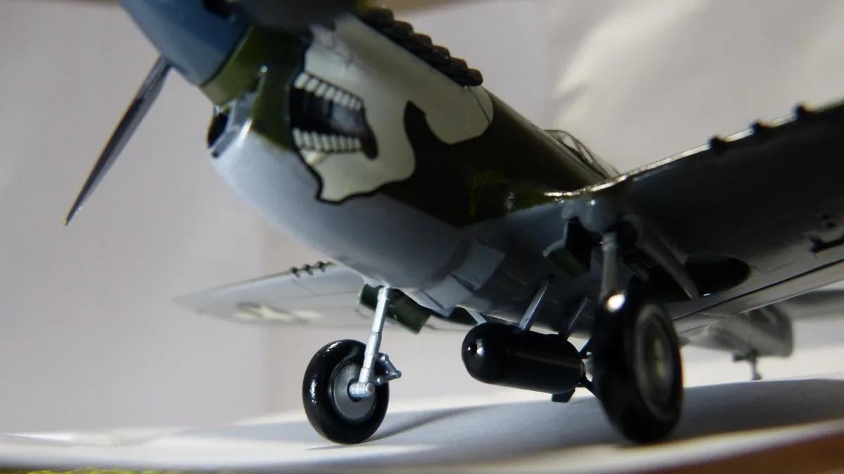 P-40 ウォーホーク 14